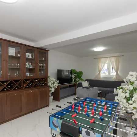 Hill Stars, Makarska- Slivno Villa