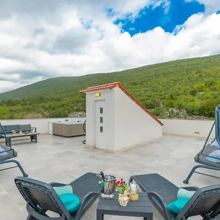 Hill Stars, Makarska- Slivno Villa *