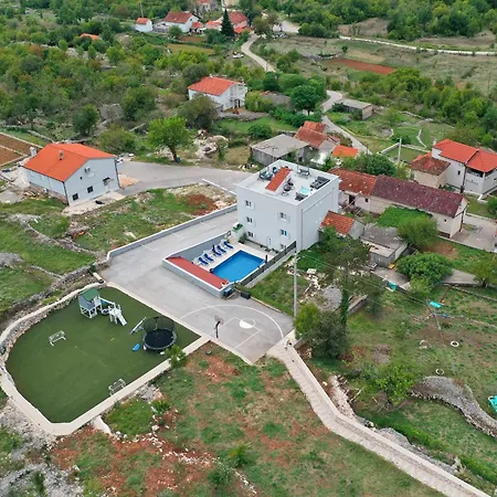 Hill Stars, Makarska- Slivno *