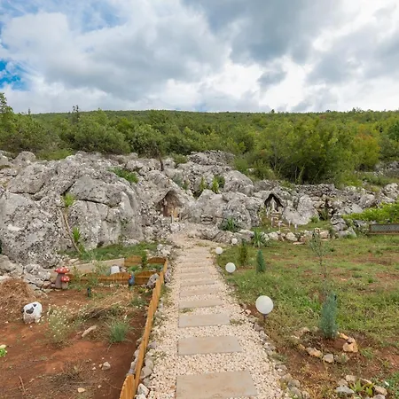Villa Hill Stars, Makarska- Slivno *