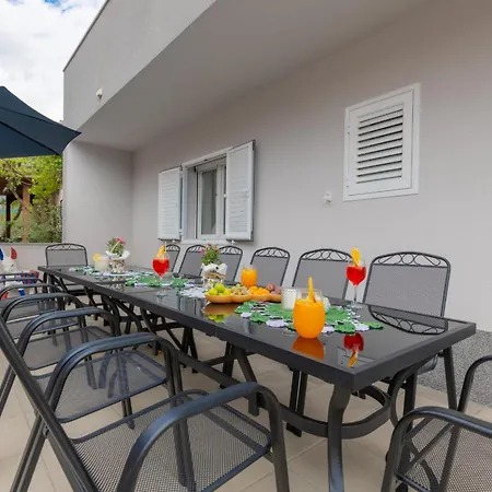 Hill Stars, Makarska- Slivno Villa